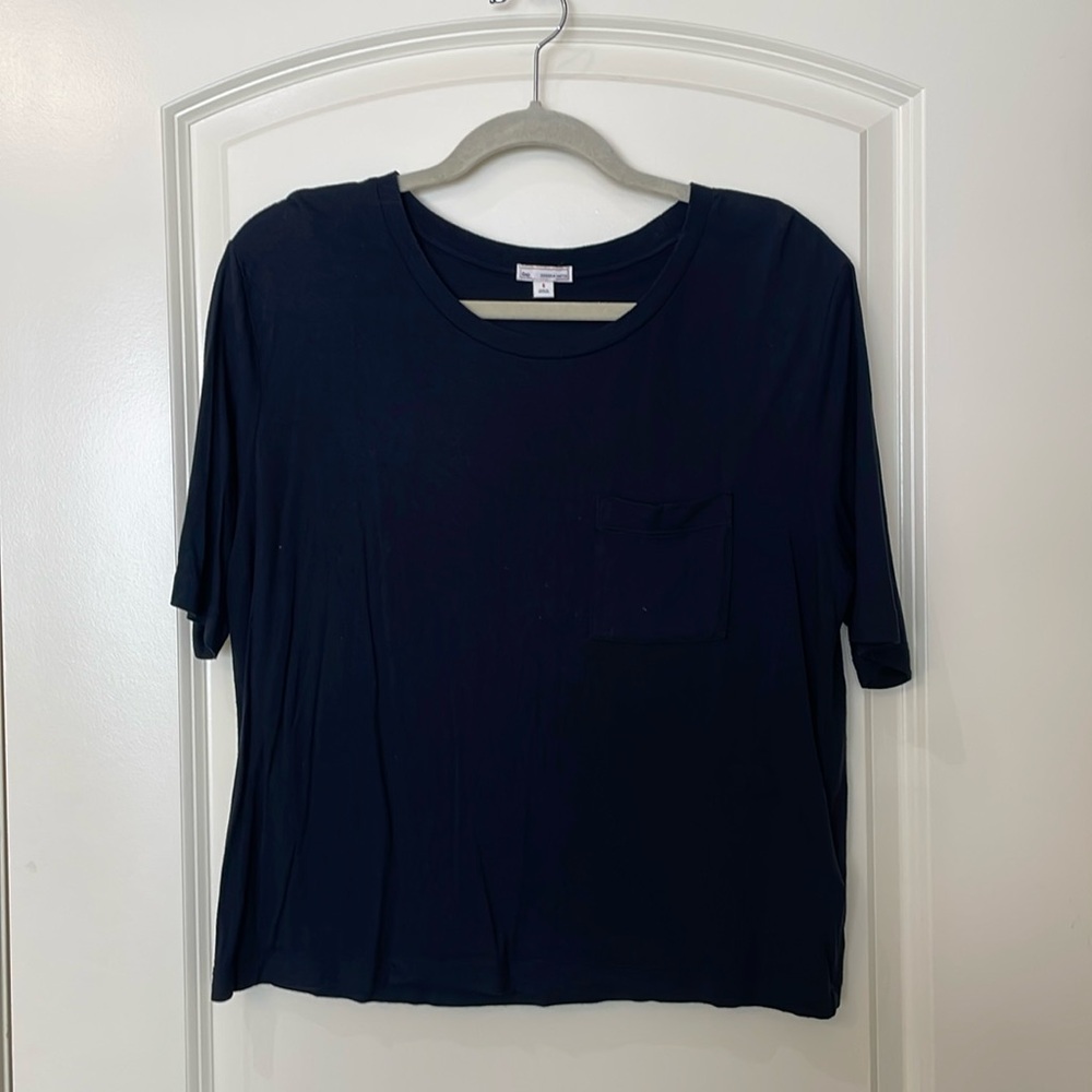 Navy blue tee